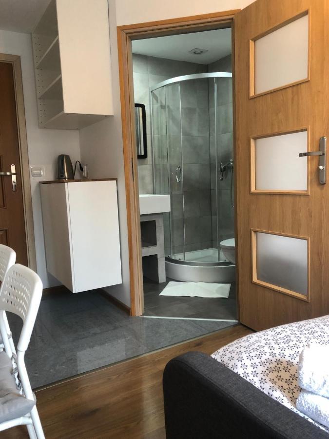 Pokoje Goscinne U Znajomej Ujście-Darłowskie Exterior foto